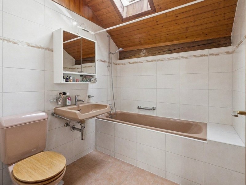 Piano mansardato di 4.5 locali a Cheseaux-sur-Lausanne - Bagno
