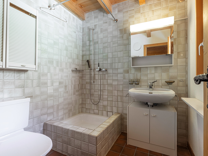 4.5-Zimmer Einfamilienhaus in Pany - Badezimmer