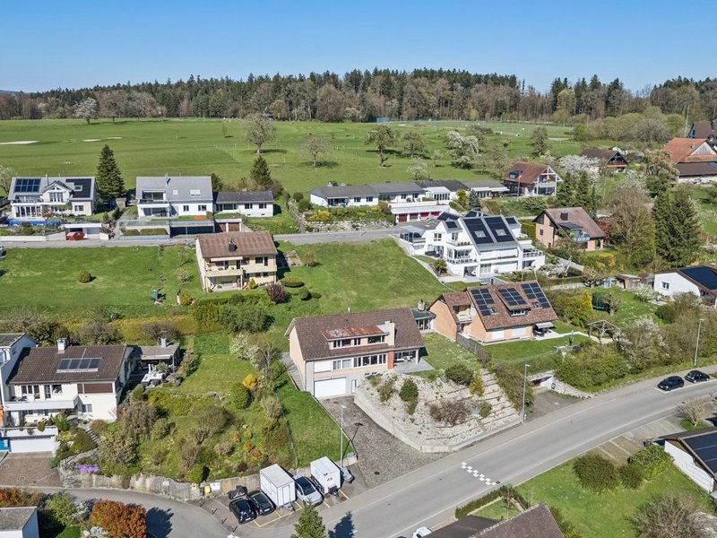 Casa unifamiliare di 8 locali a Lufingen - Vista