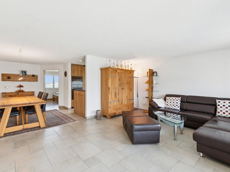 Appartement de 4.5 pièces à Römerswil - Séjour et salle à manger