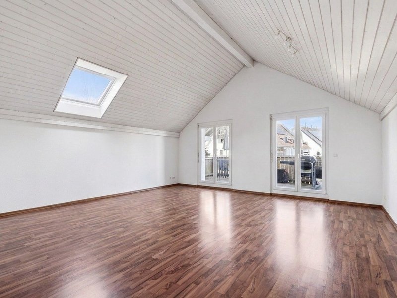 Appartement de 4.5 pièces à Lufingen - &nbsp;