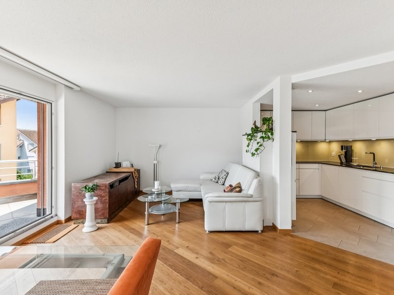 Appartement de 4.5 pièces à Hünenberg - Séjour et salle à manger