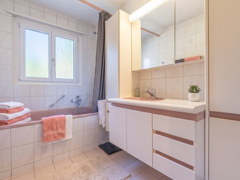Maison individuelle de 9 pièces à Zollikofen - Salle de bain