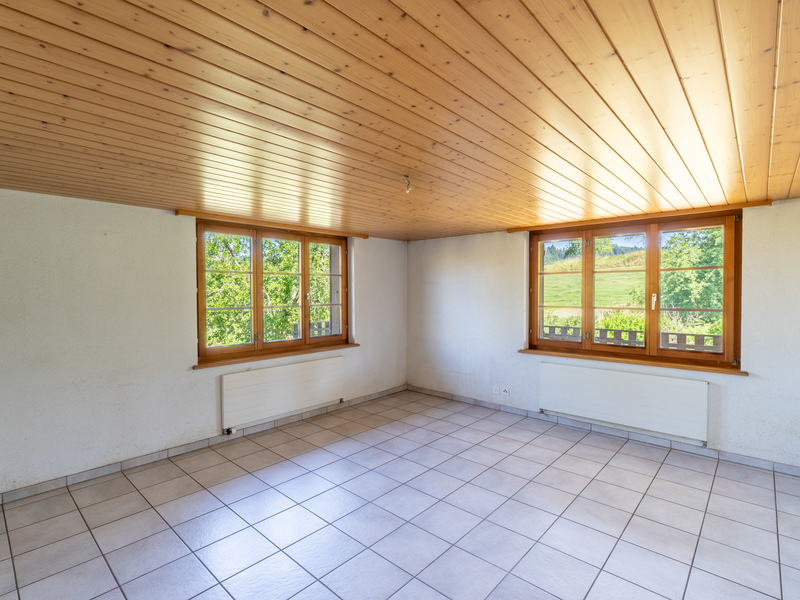 11-Zimmer Bauernhaus in Sumiswald - Wohnbereich