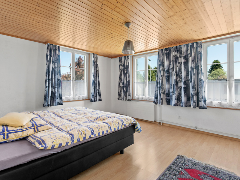 11-Zimmer Einfamilienhaus in Neukirch (Egnach) - Zimmer