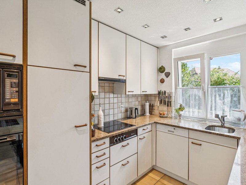 Maison individuelle de 6 pièces à Kerzers - Cuisine