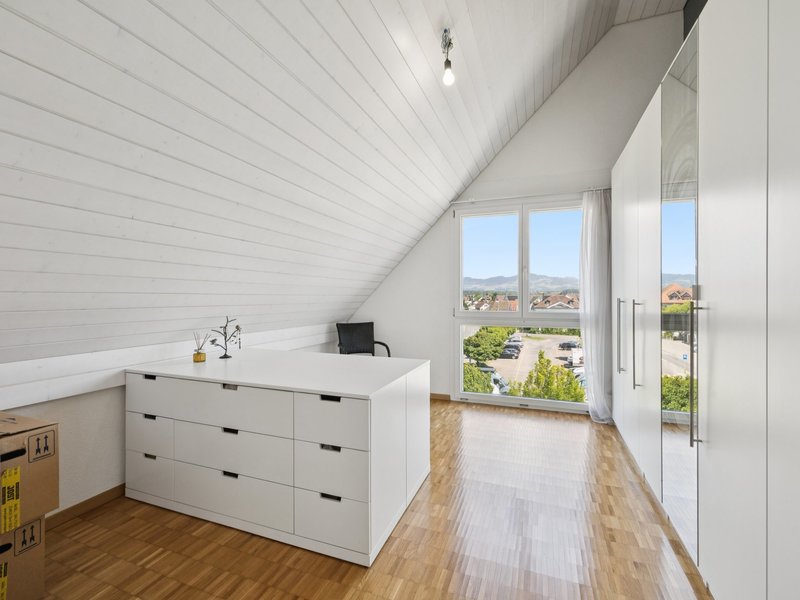 Duplex de 6.5 pièces à Grüningen - Chambre