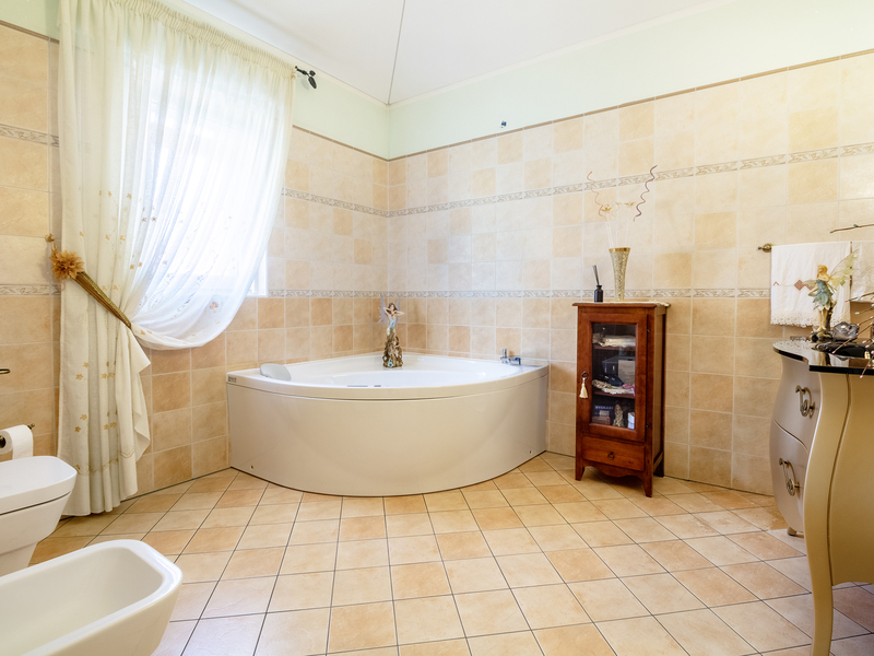 Maison individuelle de 4.5 pièces à Lodrino - Salle de bain