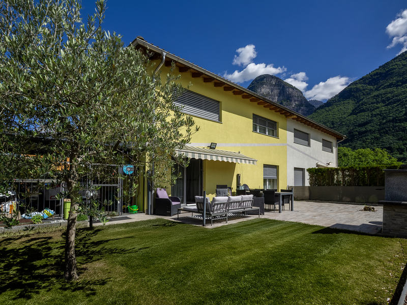 Einfamilienhaus in 6527 Lodrino