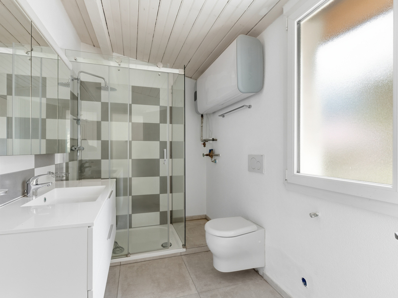 Immeuble collectif à Roveredo - Salle de bain