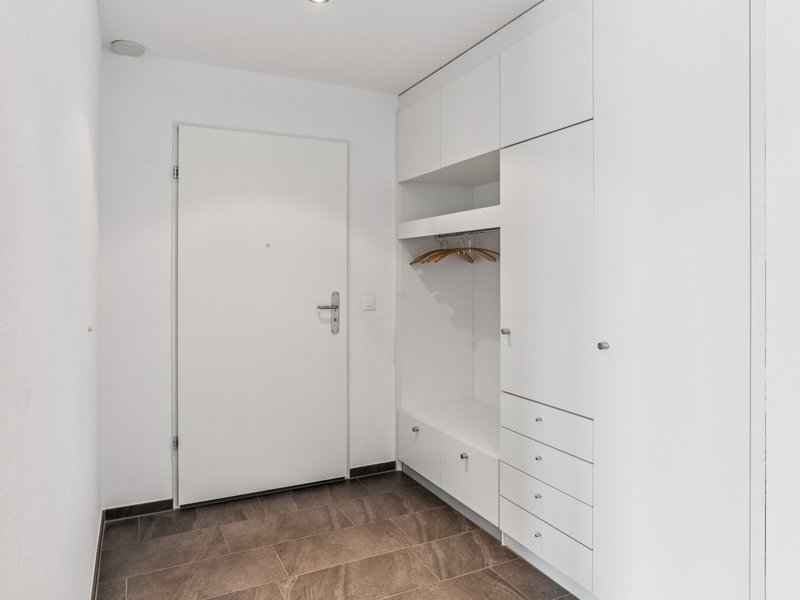 4.5-Zimmer Wohnung in Hinwil - Eingangsbereich