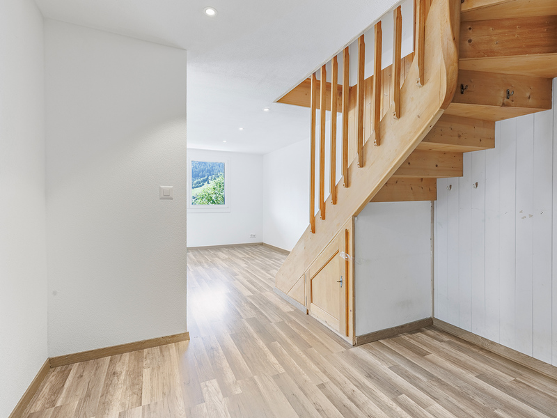 Appartement de 5.5 pièces à Sedrun - Dégagement