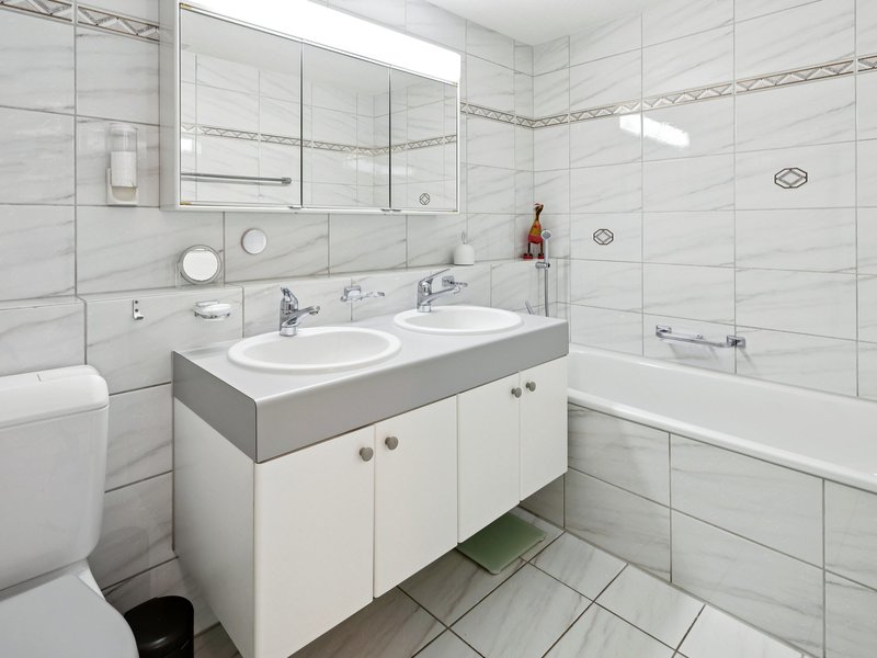 Maison mitoyenne de 5.5 pièces à Hombrechtikon - Salle de bain