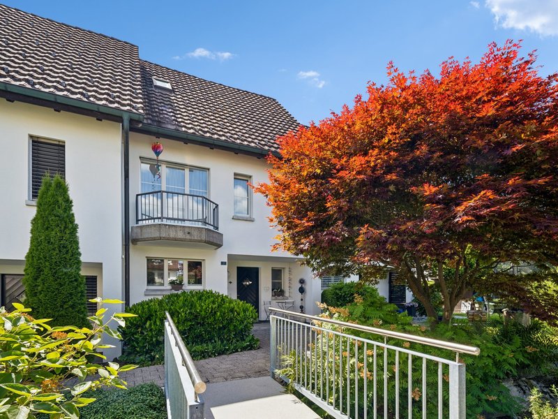 Maison mitoyenne de 5.5 pièces à Hombrechtikon - Vue