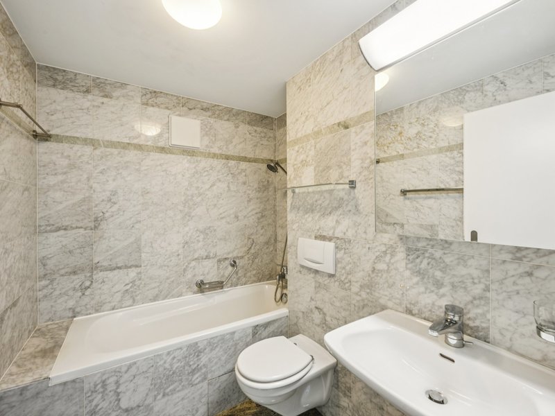 Duplex de 3.5 pièces à Basel - Salle de bain