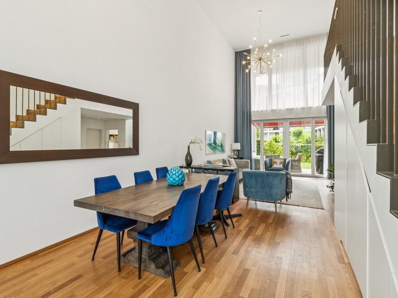 4.5-Zimmer Maisonette in Wallisellen - Wohn- und Essbereich