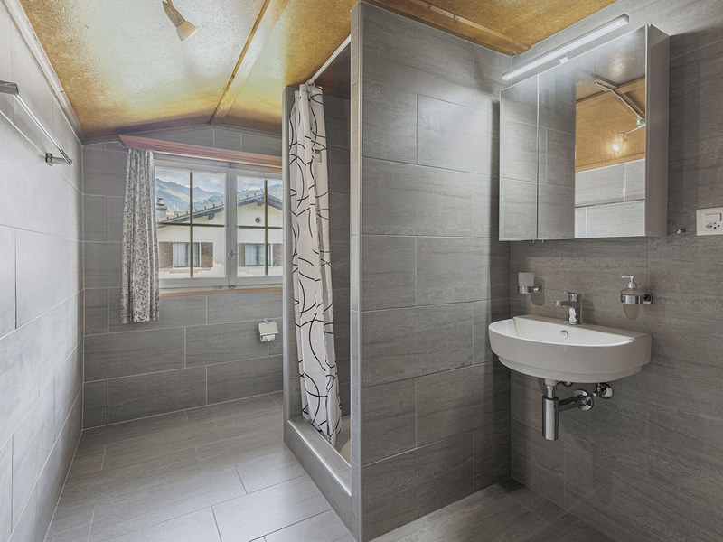 Maison individuelle de 5.5 pièces à Pragg-Jenaz - Salle de bain