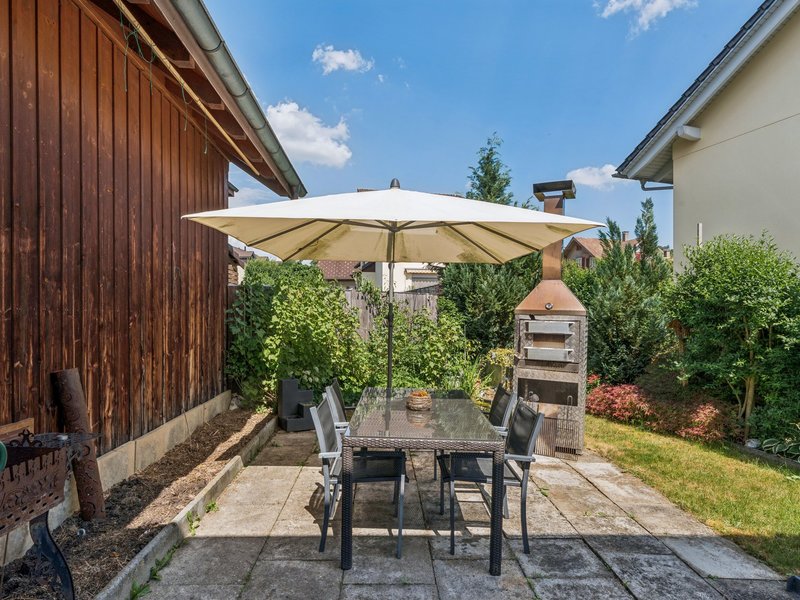 Maison individuelle de 3.5 pièces à Sarmenstorf - Surfaces extérieures