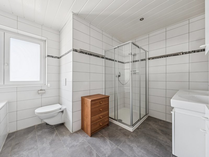 Maison individuelle de 3.5 pièces à Sarmenstorf - Salle de bain