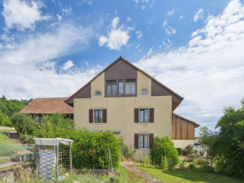 Immeuble collectif à 1527 Villeneuve