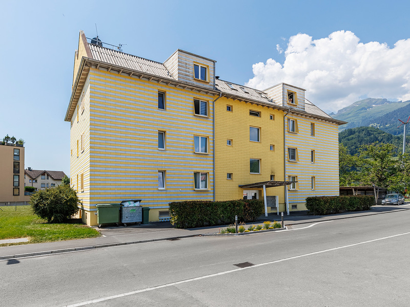 3.5-Zimmer Dachgeschosswohnung in Sevelen - Aussenflächen