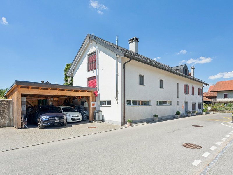 Mehrfamilienhaus in 1682 Dompierre