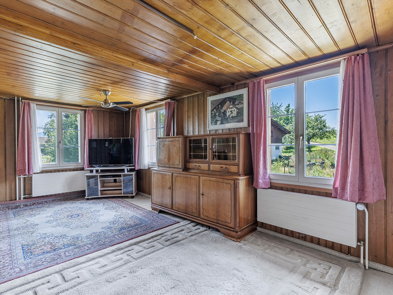 4.5-Zimmer Einfamilienhaus in Eschenbach - Wohnbereich