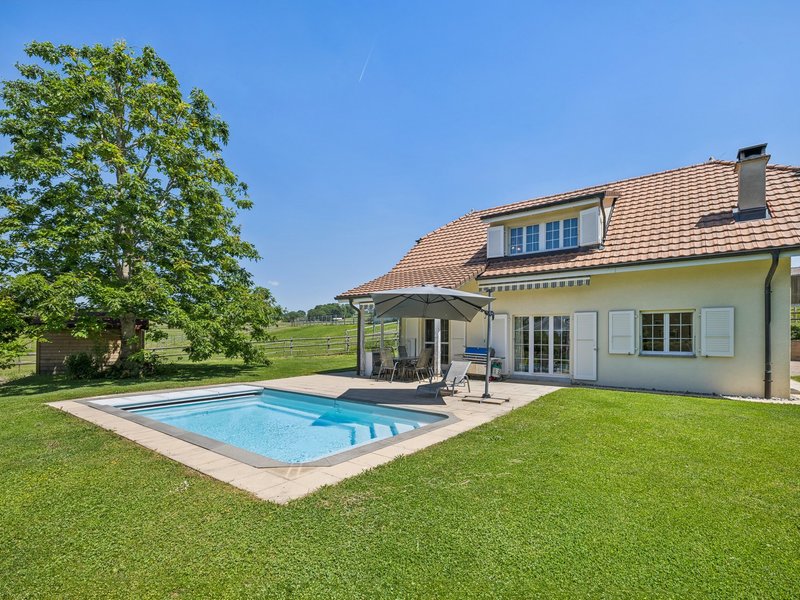 Casa unifamiliare di 5.5 locali a Oron-le-Châtel - Superficie esterna
