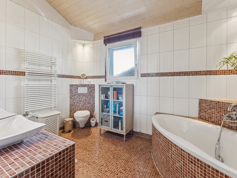 6.5-Zimmer Einfamilienhaus in Montagny - Badezimmer
