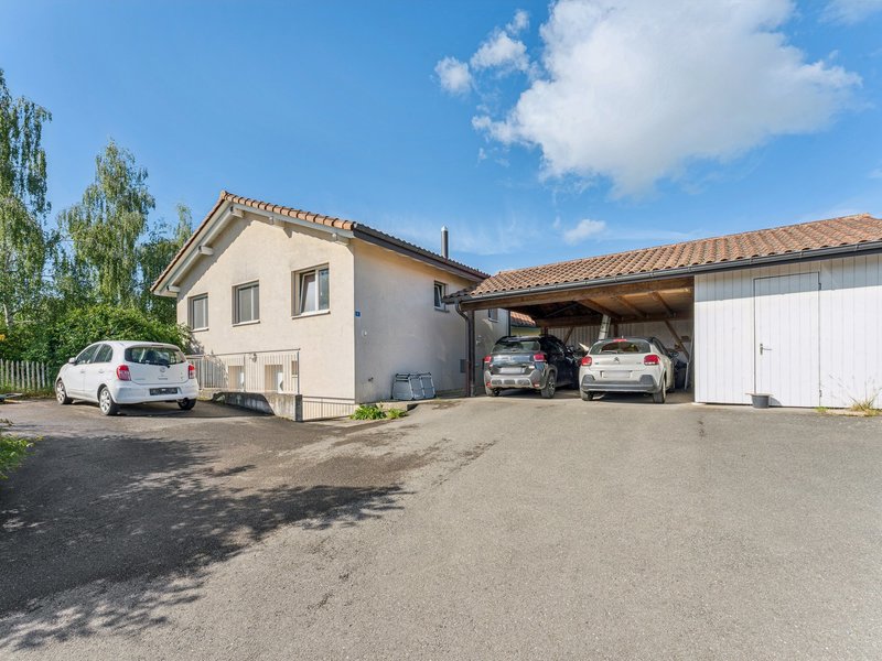 6.5-Zimmer Einfamilienhaus in Montagny - Aussenflächen
