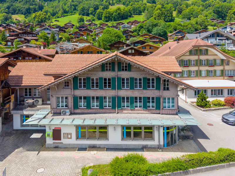 Immeuble résidentiel/commercial à 3852 Ringgenberg BE