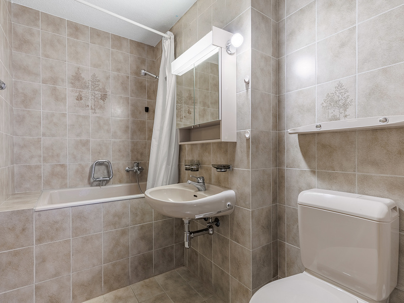 Appartement de 3.5 pièces à Tinizong - Salle de bain