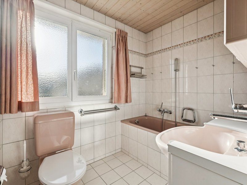 Maison mitoyenne de 5.5 pièces à Reinach BL - Salle de bain