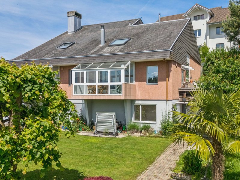 Moitié de maison jumelle à 6043 Adligenswil