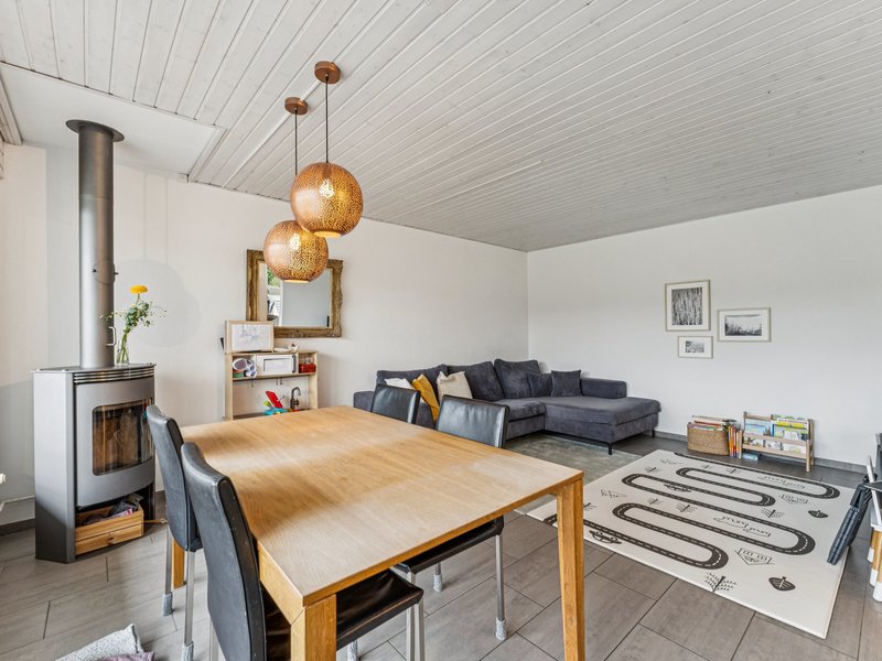Moitié de maison jumelle de 5.5 pièces à Adligenswil - Séjour et salle à manger