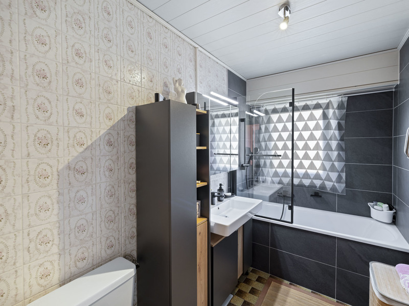 Appartamento di 5.5 locali a Saxon - Bagno