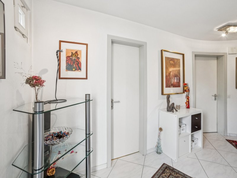 5.5-Zimmer Einfamilienhaus in Matran - Korridor