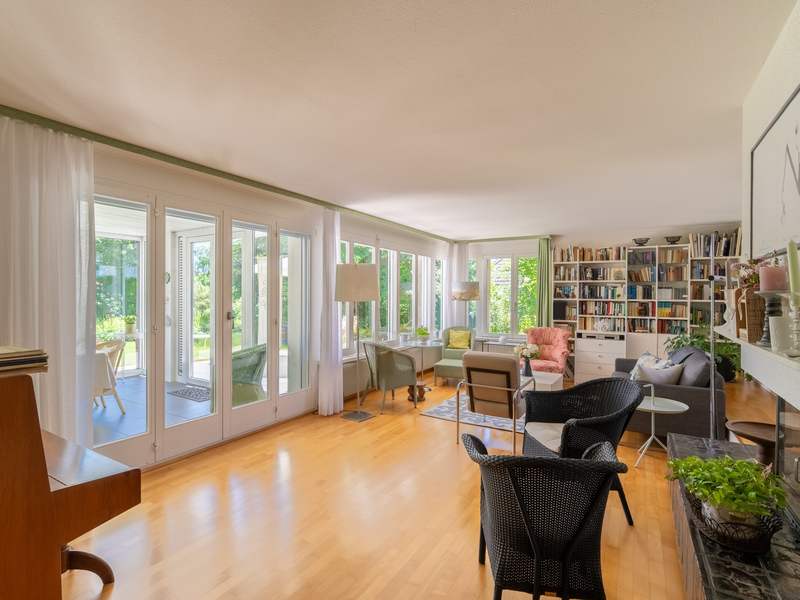 Maison individuelle de 7 pièces à Jegenstorf - Séjour