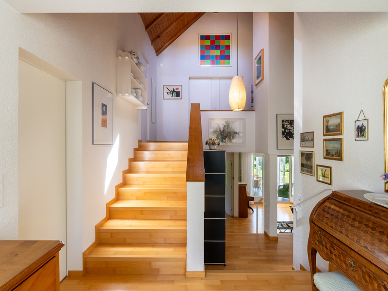 Maison individuelle de 7 pièces à Jegenstorf - Hall d'entrée