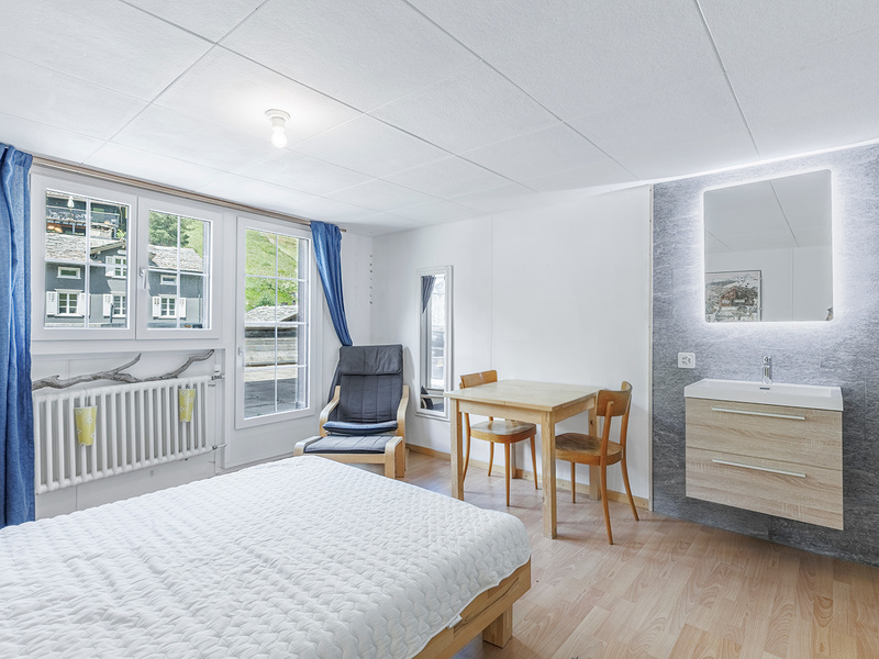 Mehrfamilienhaus in Vals - Zimmer