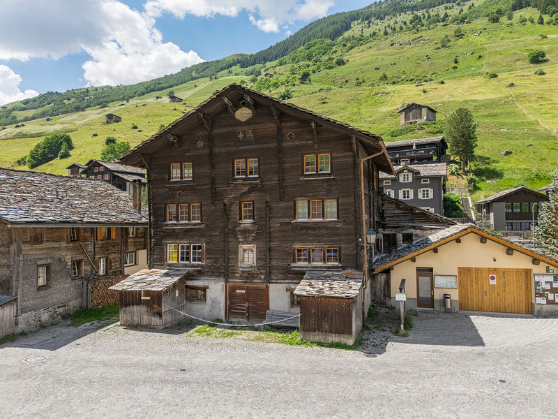 Mehrfamilienhaus in 7132 Vals