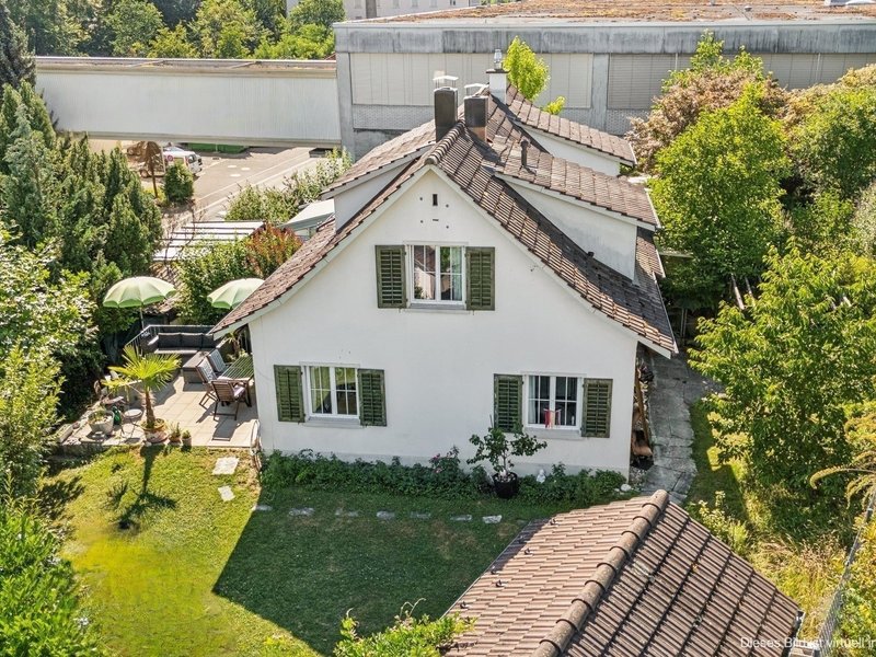 Einfamilienhaus in 8634 Hombrechtikon