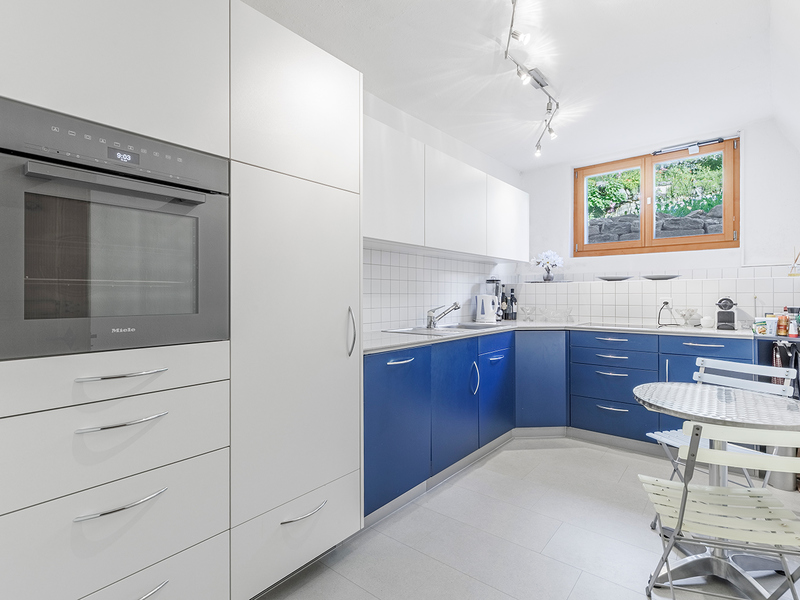 9-Zimmer Einfamilienhaus in Tschlin - Küche