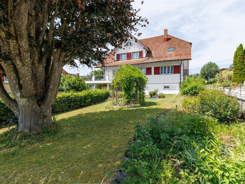 7.5-Zimmer Einfamilienhaus in Degersheim - Aussenflächen