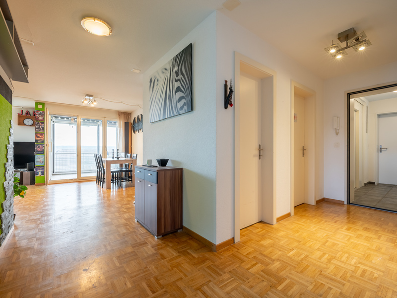 4.5-Zimmer Wohnung in Langendorf - Korridor