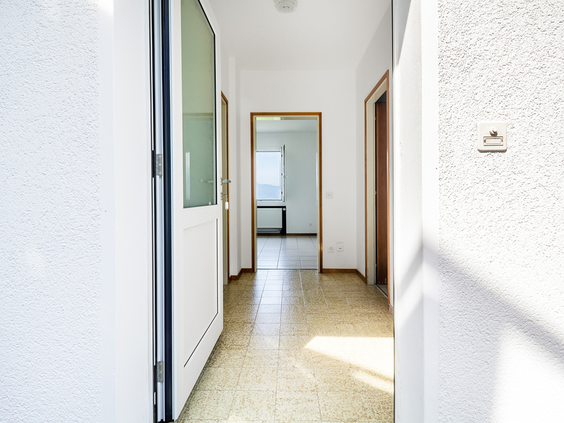 4.5-Zimmer Einfamilienhaus in Pianezzo - Eingangsbereich