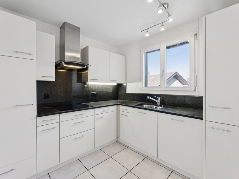 Duplex de 6.5 pièces à Meisterschwanden - Cuisine