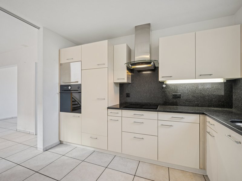 Duplex de 6.5 pièces à Meisterschwanden - Cuisine