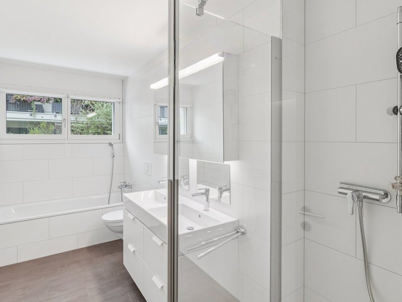 Appartement de 4.5 pièces à Unterkulm - Salle de bain
