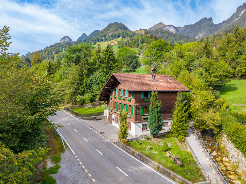 Immeuble collectif à 3765 Oberwil im Simmental